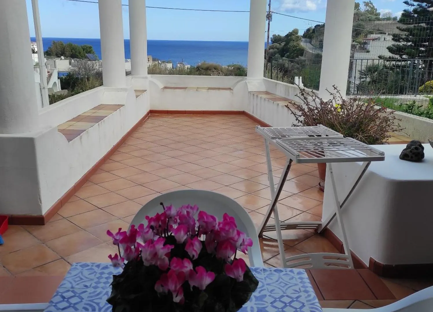 Apartamento Holiday Home Mennulita Lipari  Italia